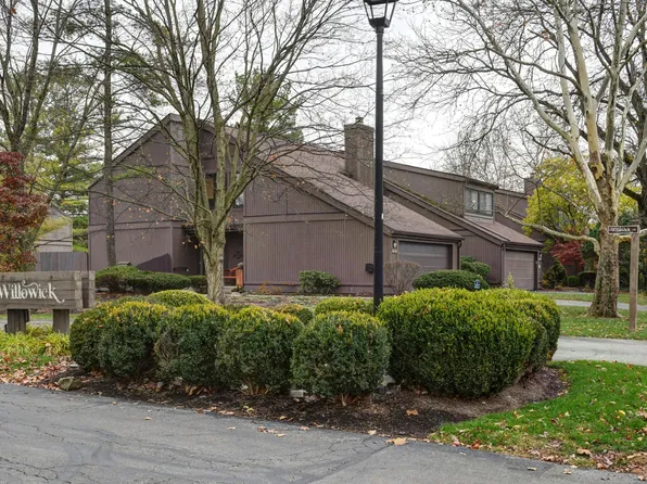 6448 Sharon Woods Blvd #B, Columbus, OH 43229
