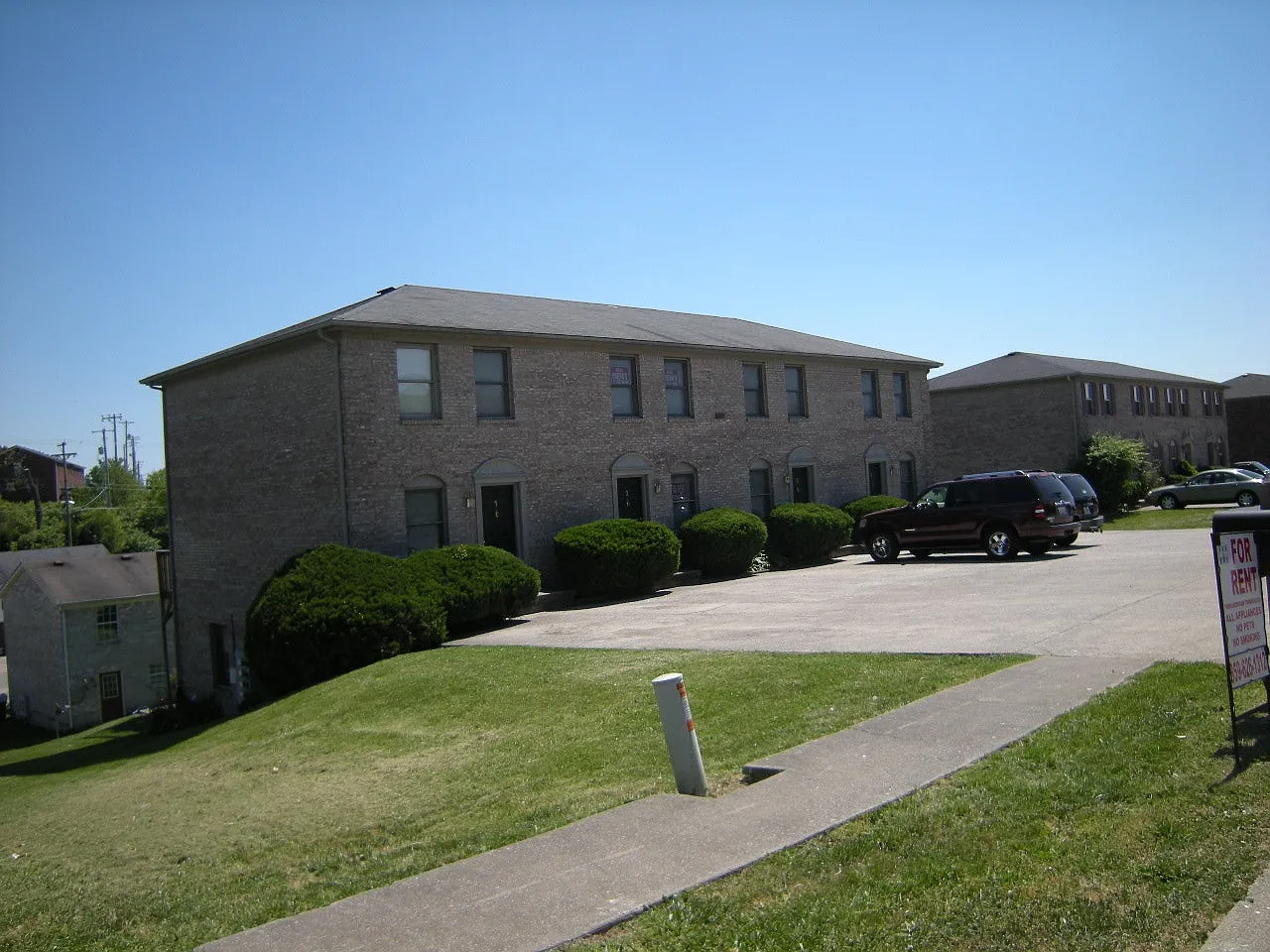 303 McDougal Ave — Photo 1