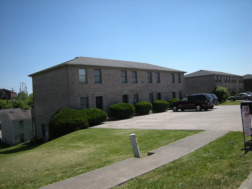 303 McDougal Ave