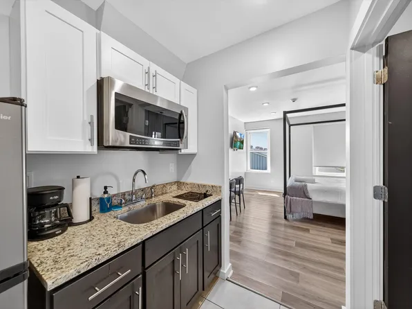 52 Cottage St #304, Middletown, NY 10940