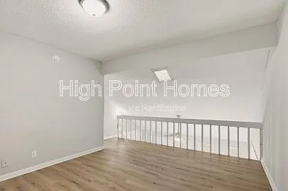 90 Park St #102 — Photo 14