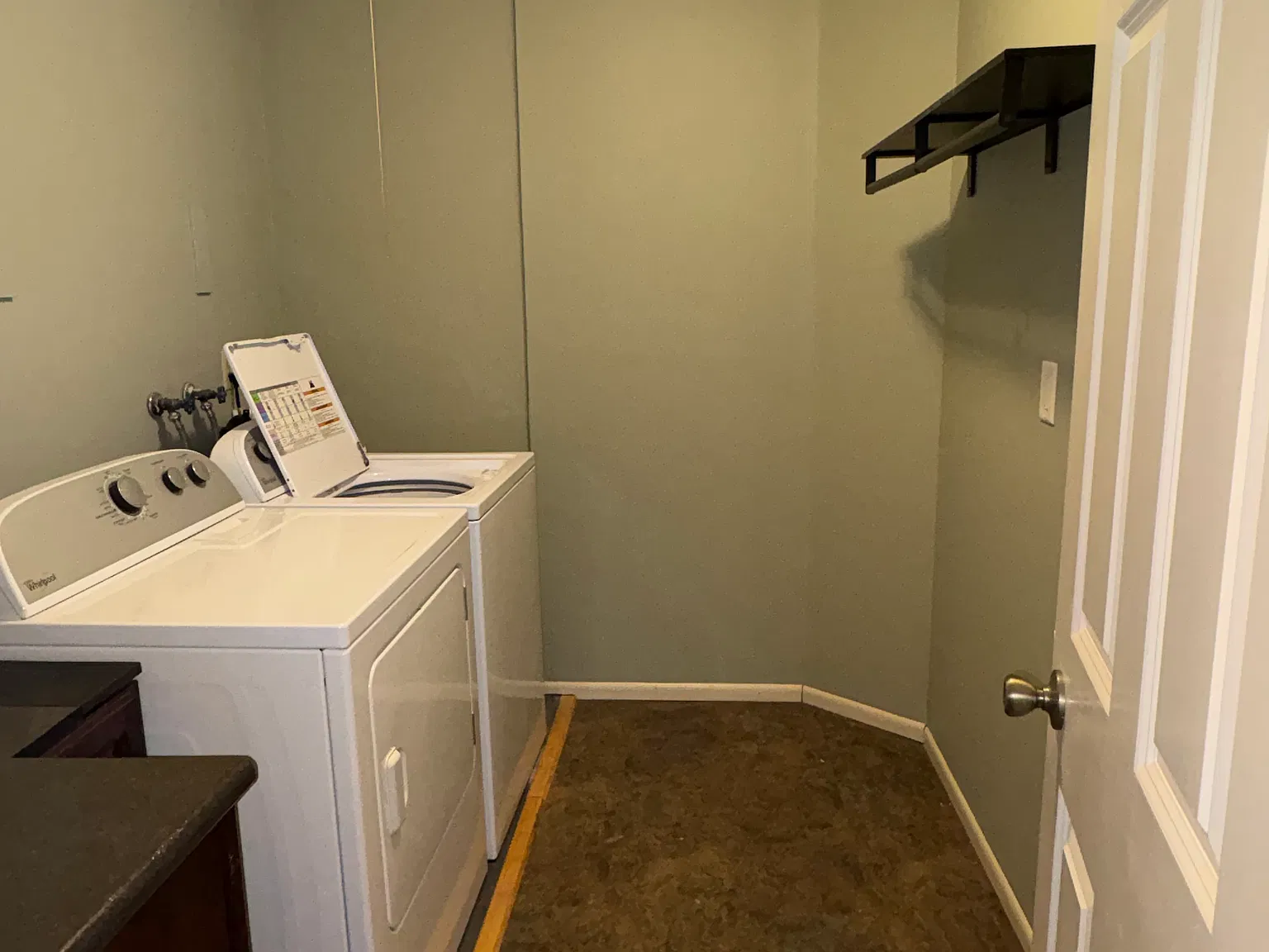 3 bed, 1423 sqft, $1,900 — Photo 4