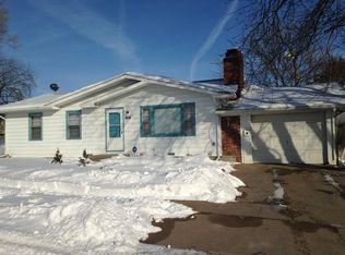 5559 N 61st St, Omaha, NE 68104