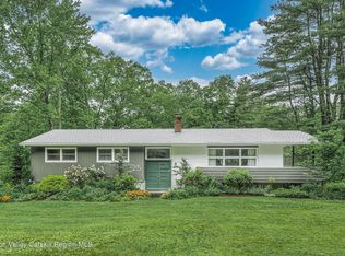 25 Tanglewood Rd, West Hurley, NY 12491