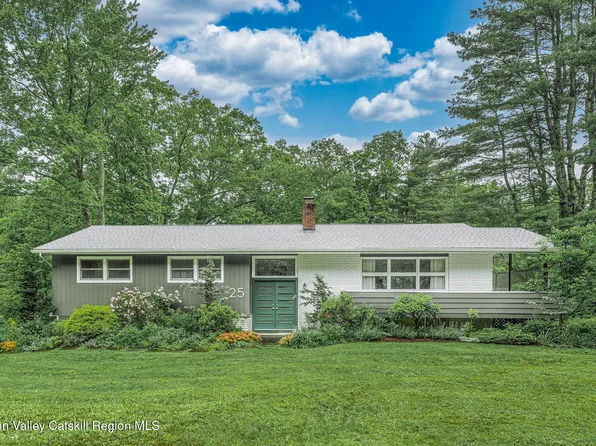 25 Tanglewood Road, West Hurley, NY 12491