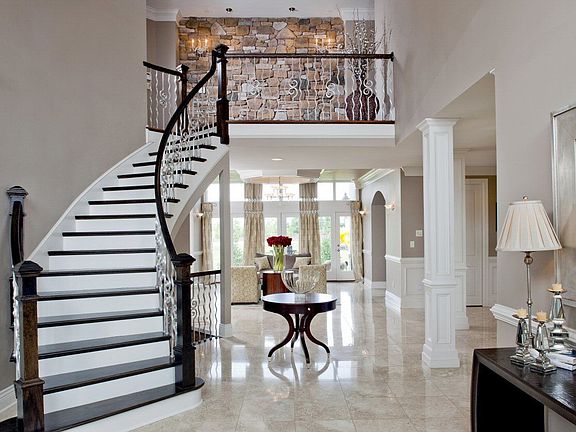 3rd image of 3754 Carrington Cir