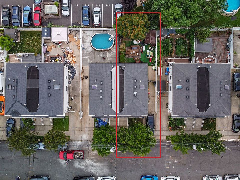 1st image of 26 Imperial Ct