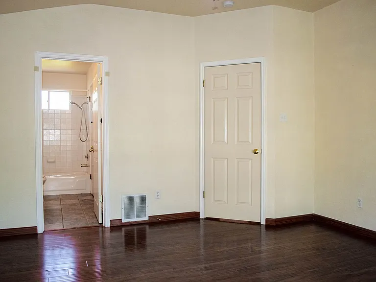 505 Shant St — Photo 7