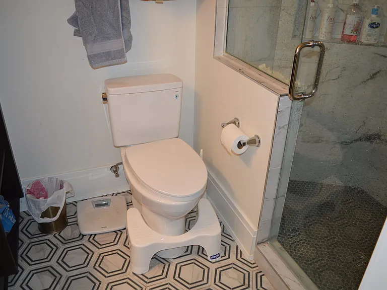 1825 Summit Ave — Photo 13