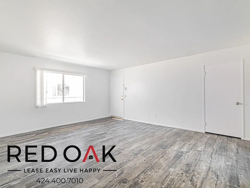 337 Stepney St #4