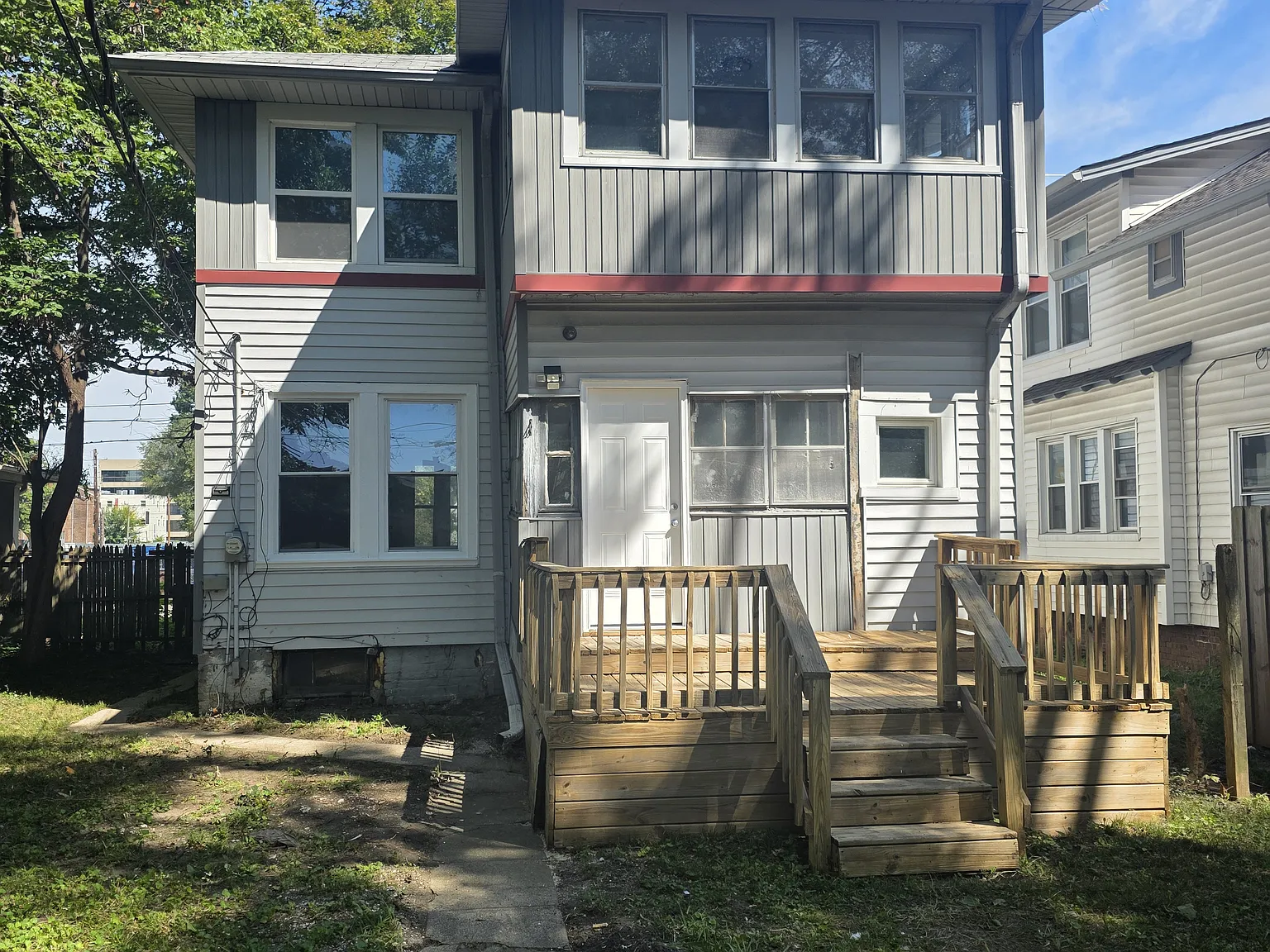 3 bed, 1.5 bath, 1800 sqft, $1,700 — Photo 4