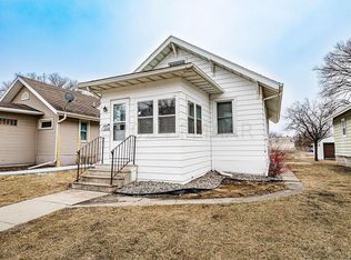 1020 13th Ave S, Fargo, ND 58103