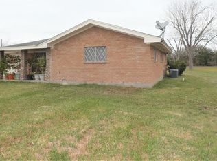 2871 Earls Trl, Beeville, TX 78102