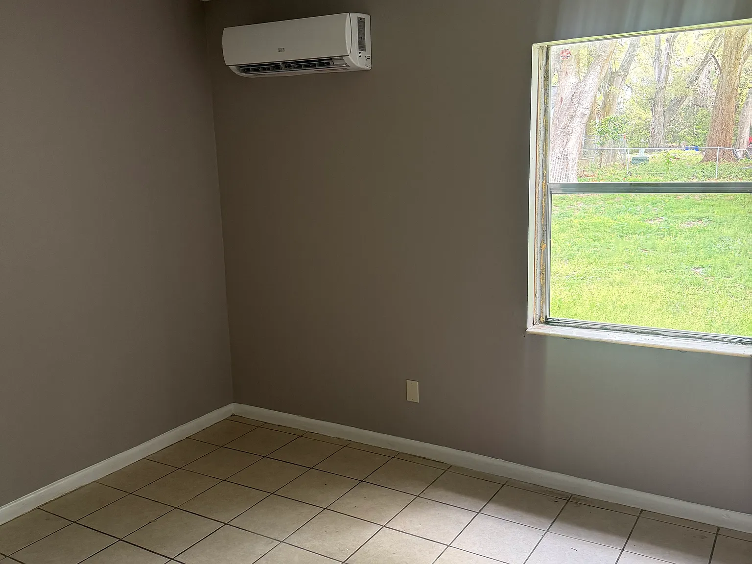 2 bed, 900 sqft, $1,350 — Photo 4