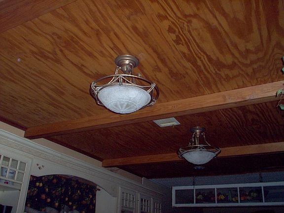 Wood ceiling in Kitchen