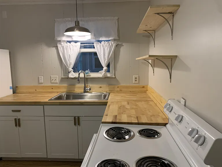 2043 Wynwood Dr NW #4 — Photo 9