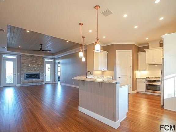 5th image of 11 Cinnamon Grove Ln