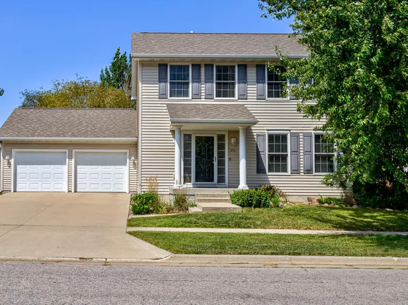 2511 Clayton Dr, Ames, IA 50010