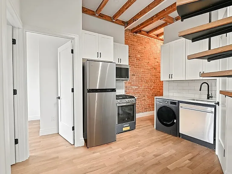 42 Grove St #6E — Photo 1