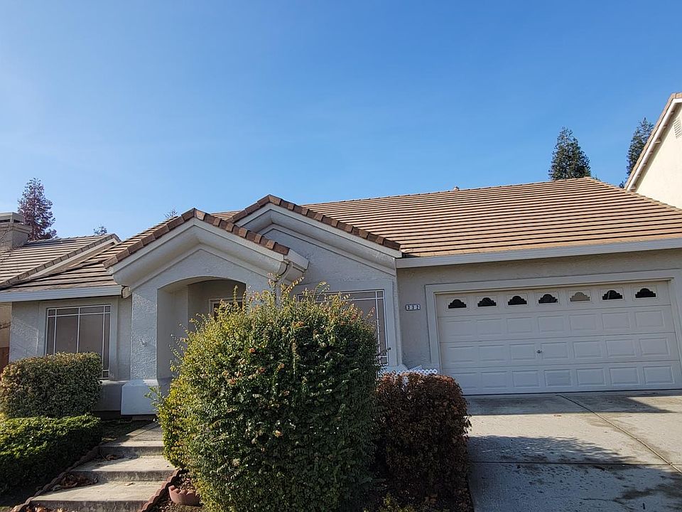 1st image of 332 Avila Dr