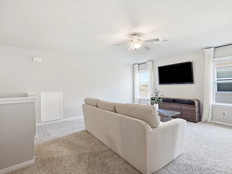 303 El Capitan Loop — Photo 23