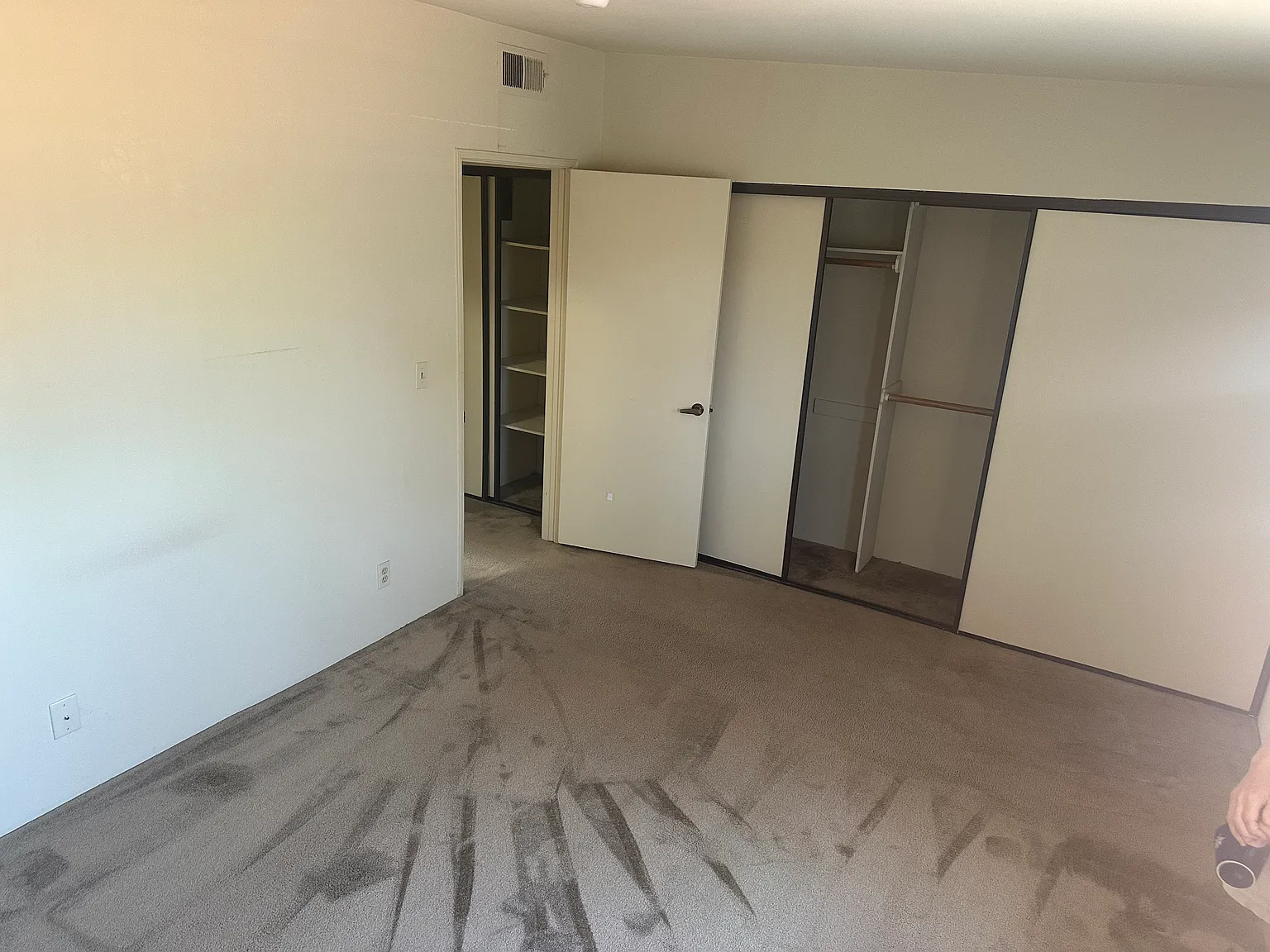 1 bed, 800 sqft, $1,995 — Photo 4