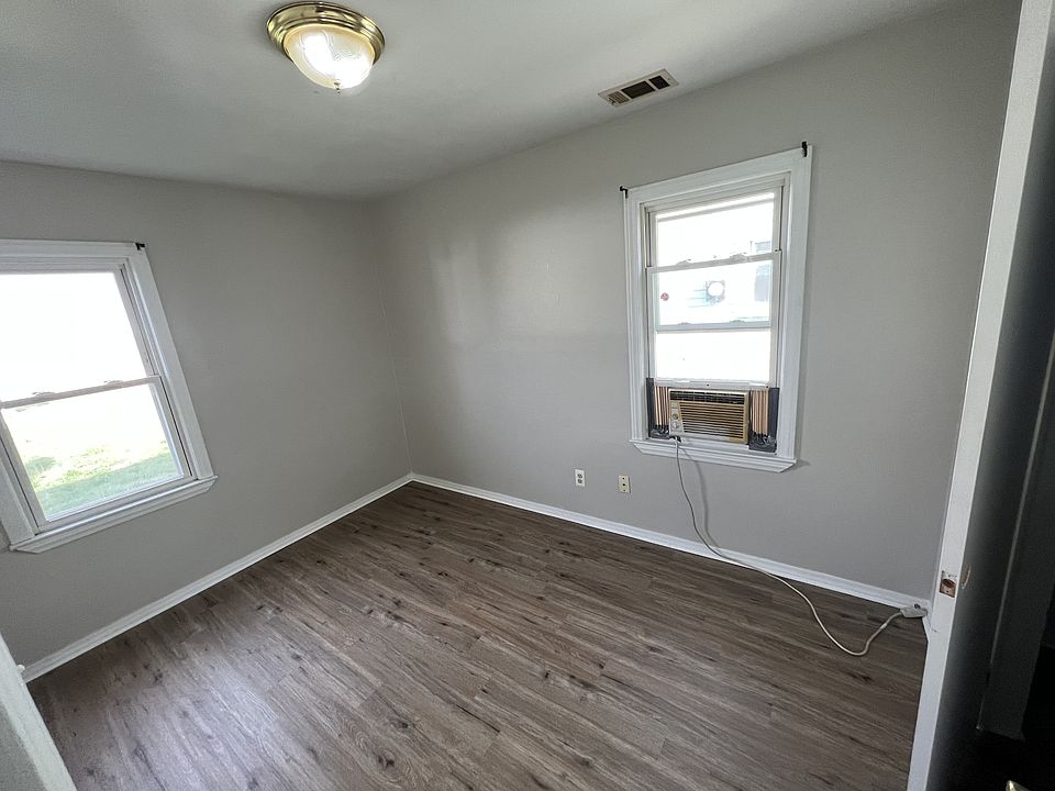 2nd image of 13675 Marshall Ave
