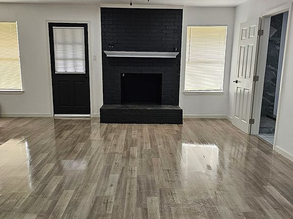 2nd image of 2908 Legend Rd