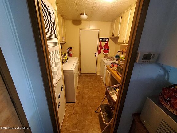 3rd image of 1456 E Philadelphia St Spc 60