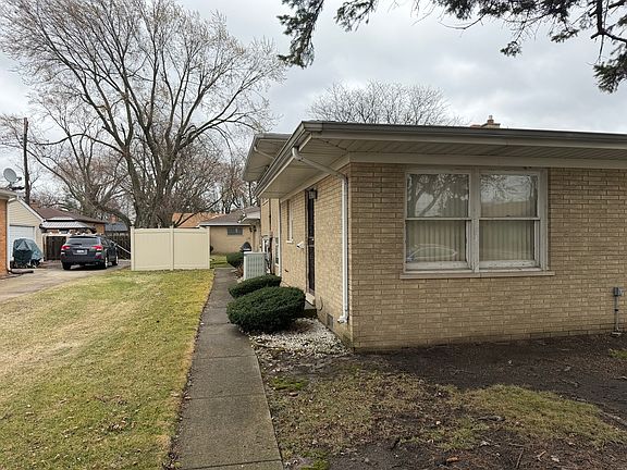 2nd image of 15265 Drexel Ave