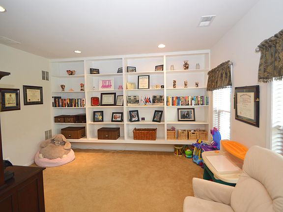 5th image of 5073 Village Fountain Pl