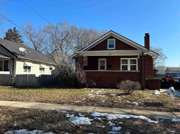 1707 Ridge Ave, Rockford, IL 61103