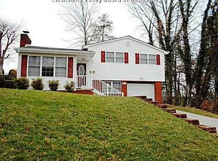 861 Greenbrier St, Saint Albans, WV 25177