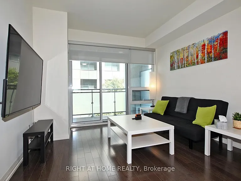 460 Adelaide St E #525 — Photo 2