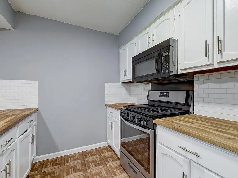 5010 Joshua Ct — Photo 12