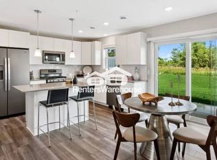 1062 Jubert Dr, Hamel, MN 55340