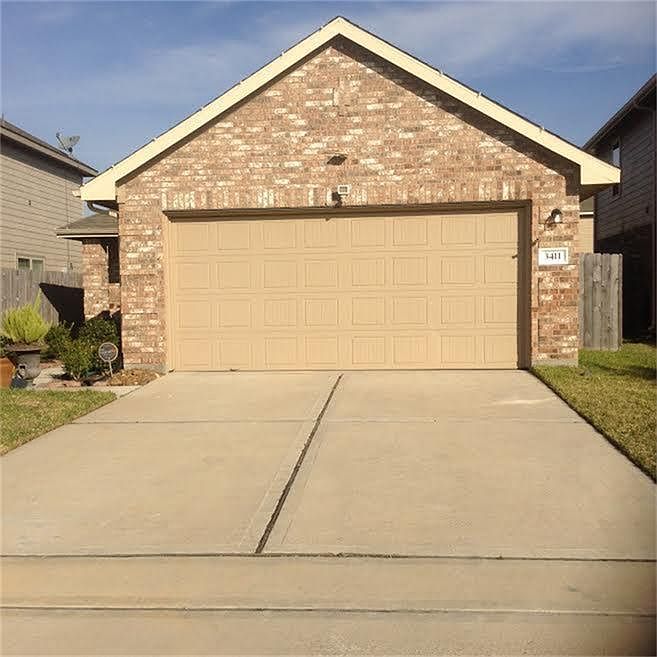 1st image of 3411 Halle Trace Ln