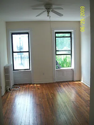 Rented by Flatiron Real Estate Advisors LLC | media 2