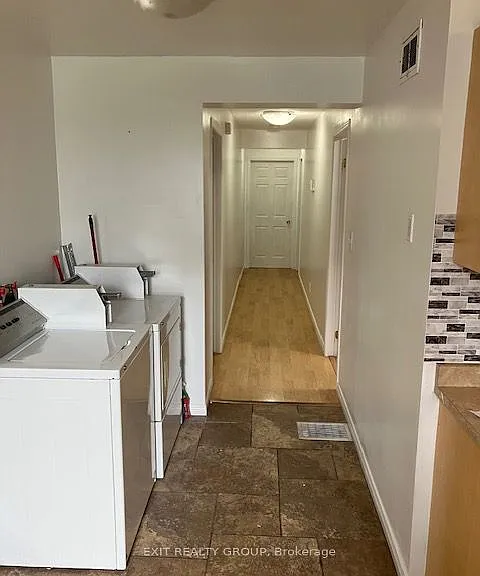 27 Grove St #MAIN FLR — Photo 11
