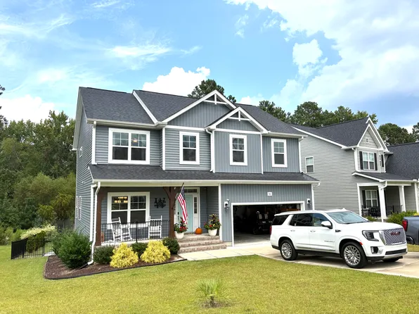301 Timber Skip Dr, Spring Lake, NC 28390