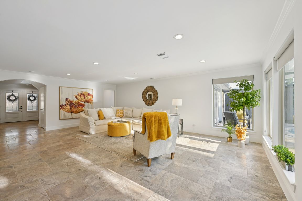 next background image