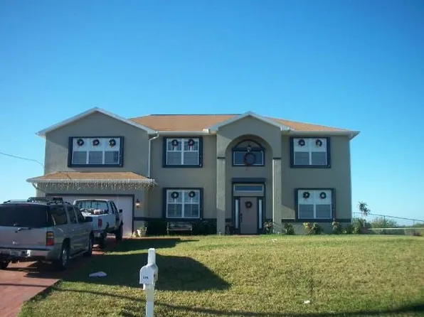626 Chemstrand St E, Lehigh Acres, FL 33974