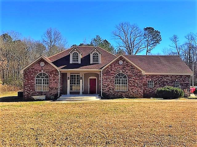 1st image of 4795 Woodlawn Dr