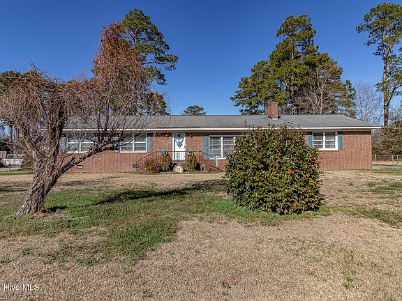 2nd image of 3305 Evelyn Drive