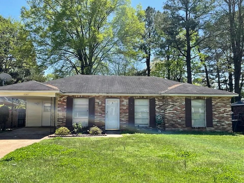 1757 Custer Dr