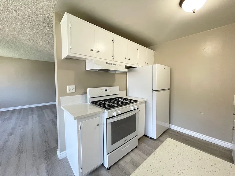 448 Terry Way #D — Photo 6