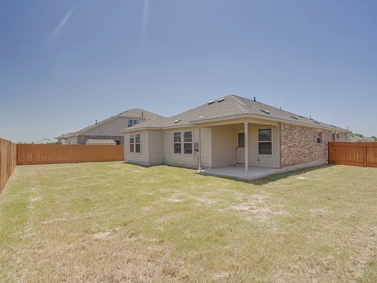 3200 Windy Vane Dr — Photo 20