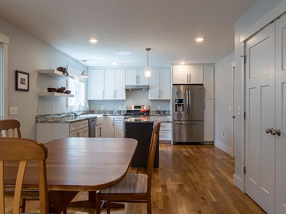3rd image of 133 Libby Road