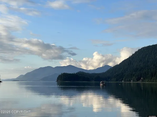 17860 Chilkat Rd, Auke Bay, AK 99821