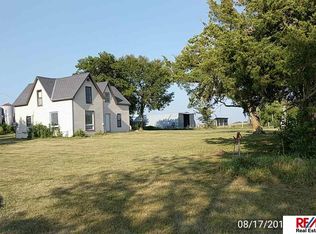7606 McKelvie Rd, Nehawka, NE 68413
